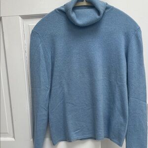 Classic Sky Blue Soft Ribbed Knit Crewneck Long Sleeve Sweater - Size M